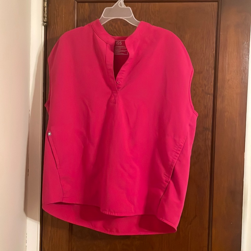 Figs Rafaela top- ultra rose